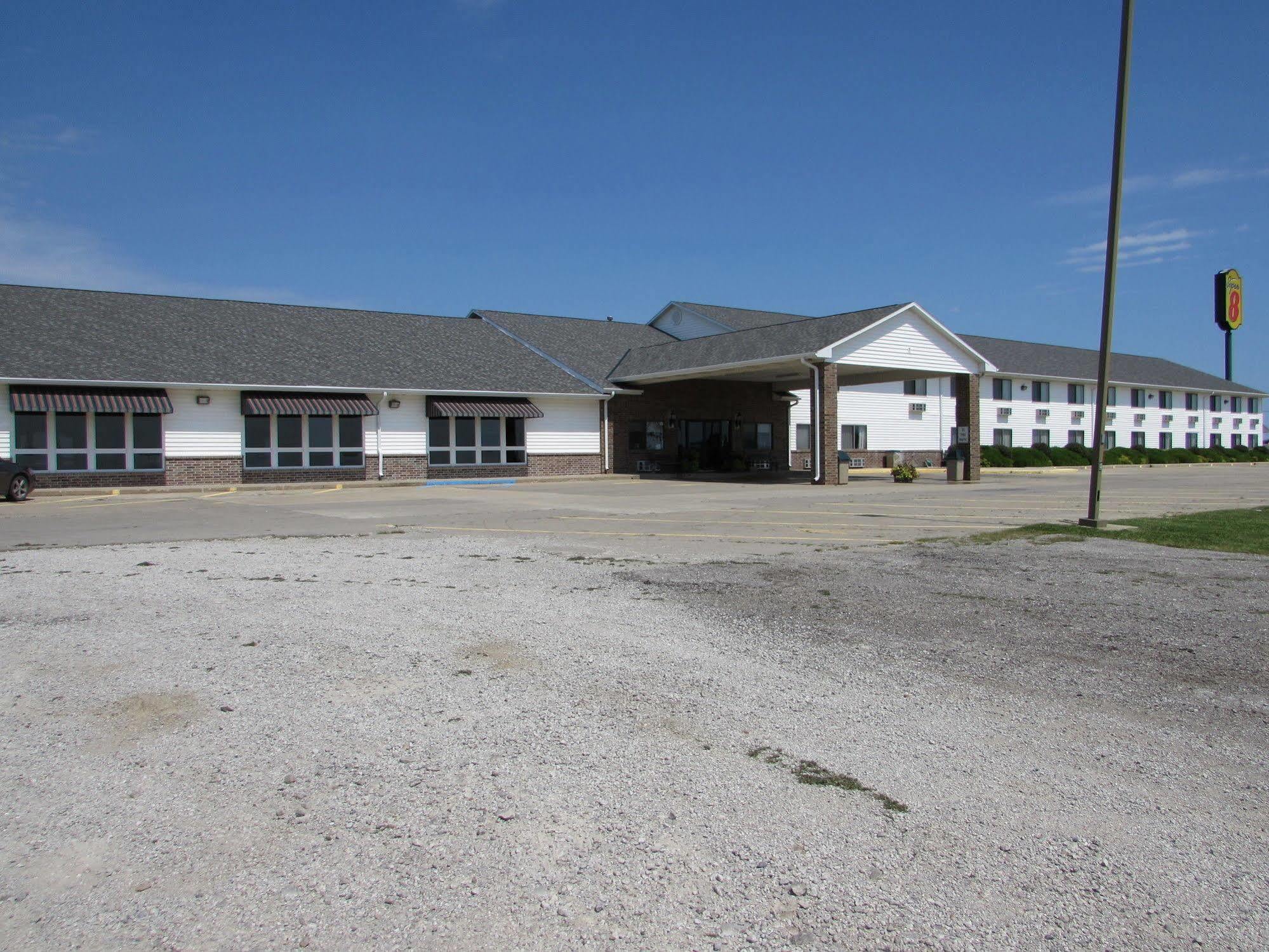Super 8 By Wyndham Bethany Mo Exterior photo